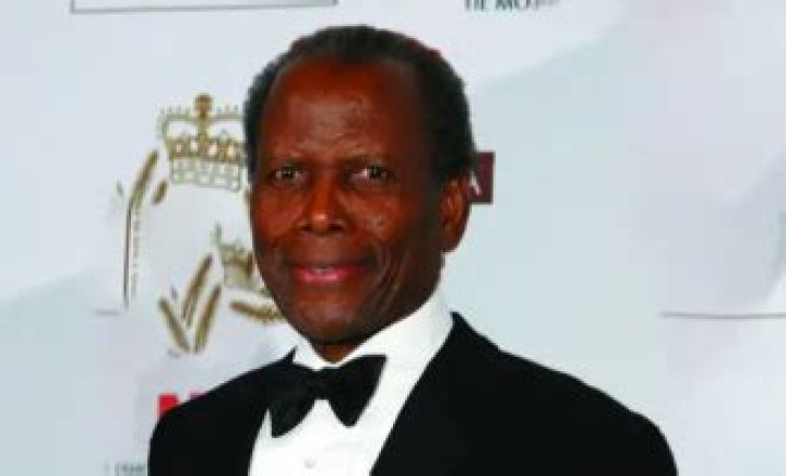 
Roca Berry Height, Weight, Net Worth, Age, Birthday, Wikipedia, Who, Nationality, Biography 