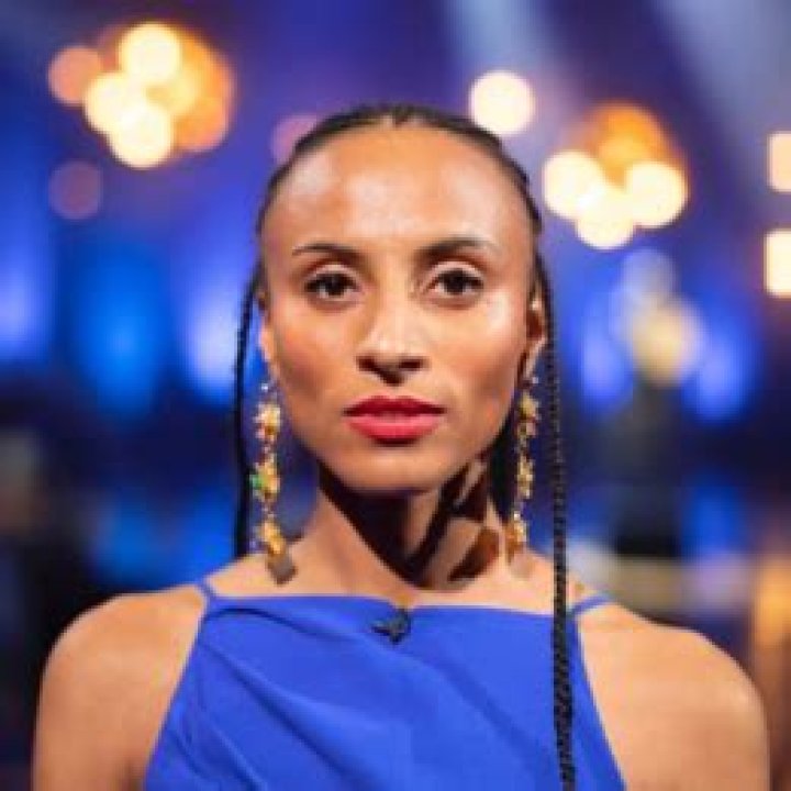 Sallay Garnett Height, Weight, Net Worth, Age, Birthday, Wikipedia, Who, Nationality, Biography