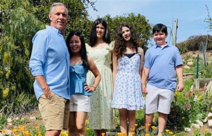 
San Jose fire Capt. Steve Biakanja’s 3 children and Wife, dies in a fatal car accident 