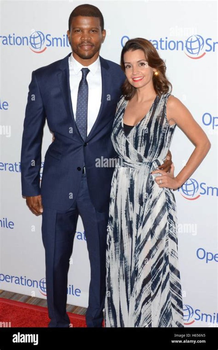 
Sharif Atkins Wife Bethany Lynn Atkins Is A Fitmom To Two Chlidren 