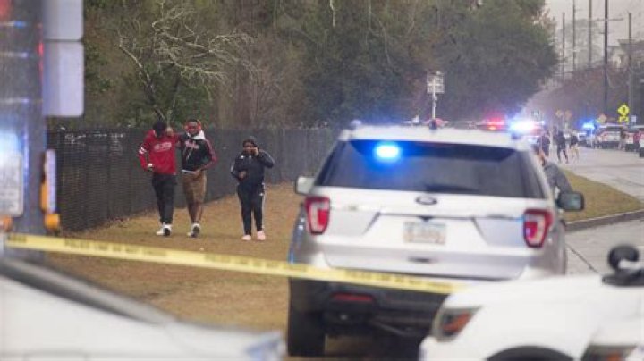 
Shooting near Savannah High School: Student shot in 500 block of Pennsylvania Ave, suspect detained 