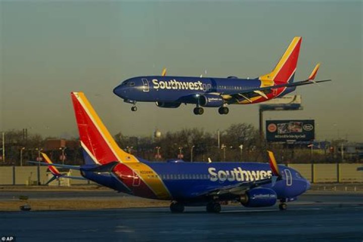 
Southwest Airlines grounds all flights across US after technology issue 