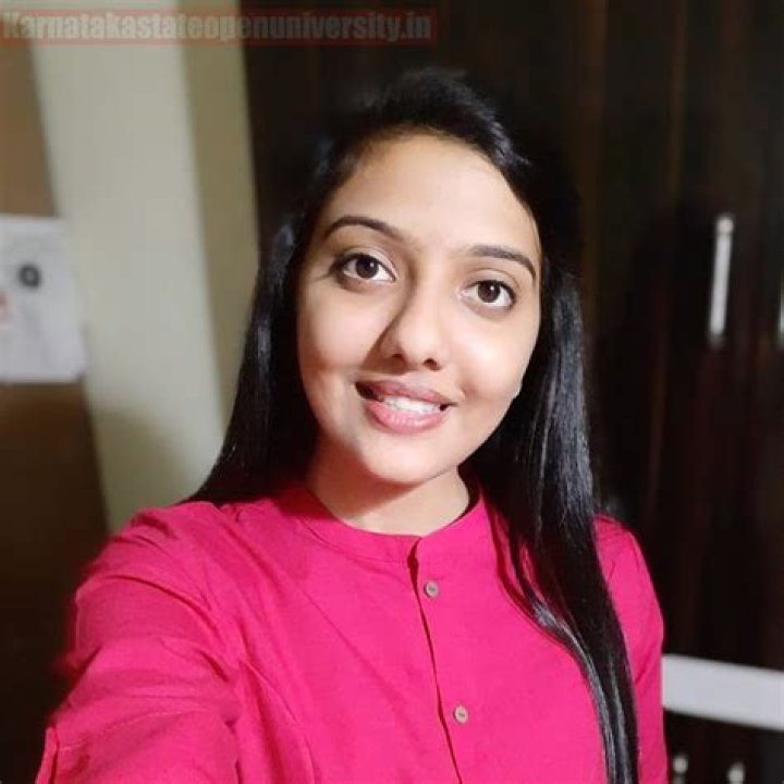 Srushti Deshmukh Height, Weight, Net Worth, Age, Birthday, Wikipedia, Who, Instagram, Biography