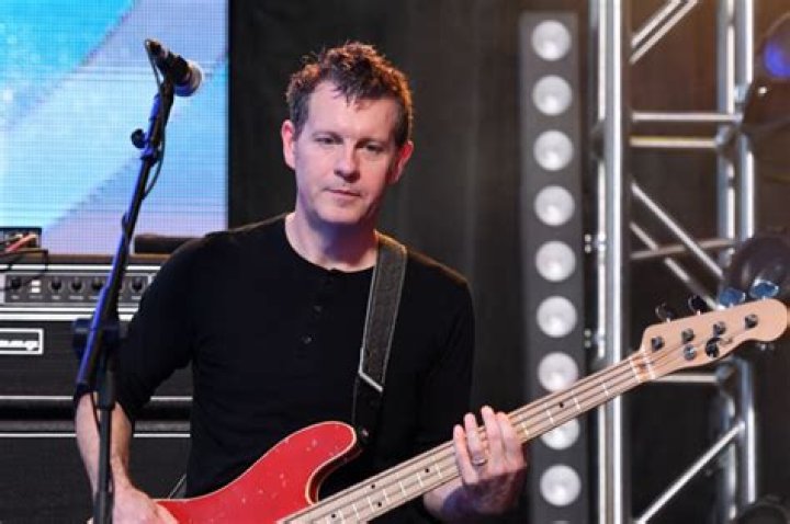 Steve Mackey Height, Weight, Net Worth, Age, Birthday, Wikipedia, Who, Nationality, Biography