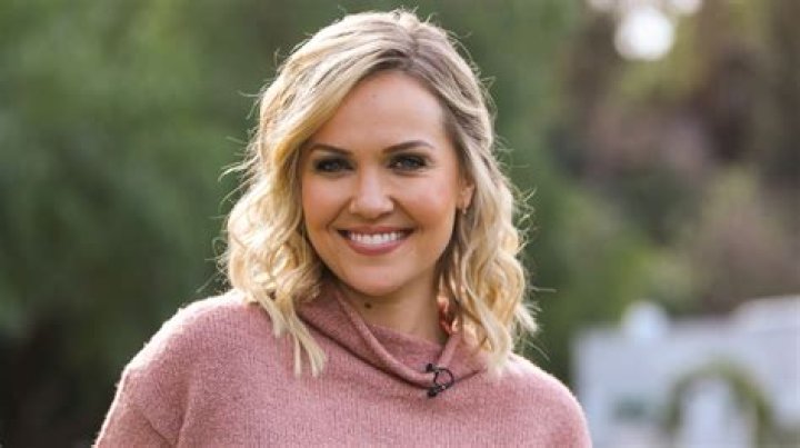 What Happened To Emilie Ullerup’s Teeth? Everything To Know