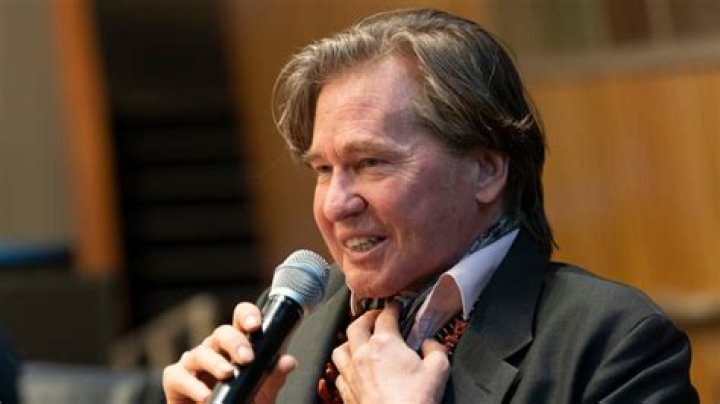 
What Happened To Val Kilmer’s Voice? Fans Worried About His Health 