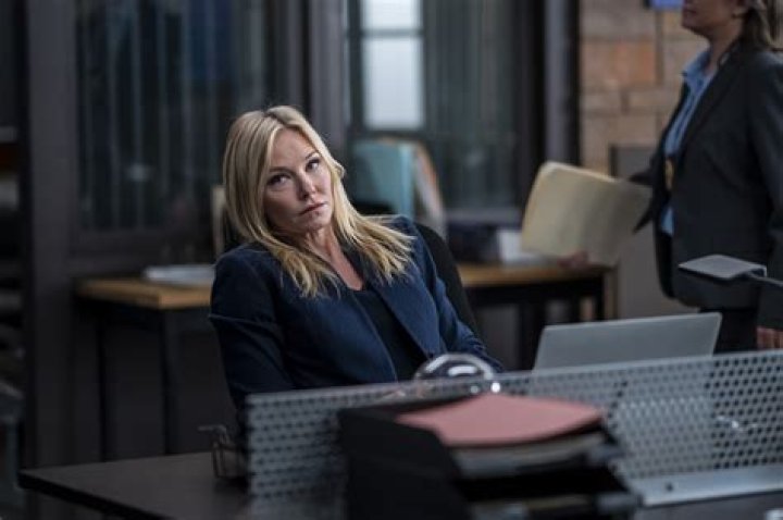 
Where Is Kelli Giddish Going Leaving SVU -What Happened To Her? 