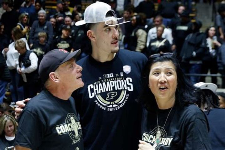Who Are Julia & Glen Edy? Details To Know About Purdue Boilermakers Zach Edey Parents