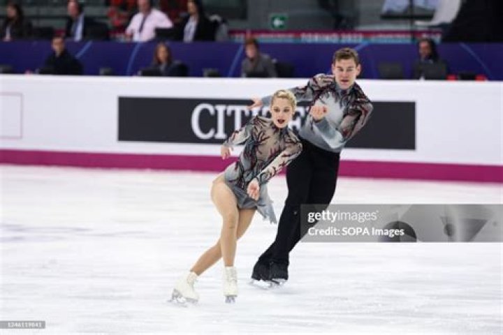 
Who Is Brandon Frazier Skater Wife Or Girlfriend? Figure Skating Partner Alexa Knierim And Instagram 