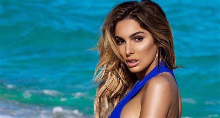 
Who is Lyna Perez? – Instagram star with over 5.1 M followers 