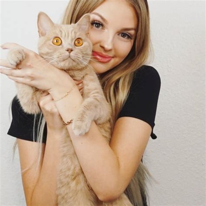 
XLAETA (TikTok Star) Biography, Age, Boyfriend, Height, Net Worth 