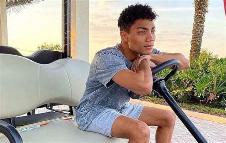 Zayd Elie Height, Weight, Net Worth, Age, Birthday, Wikipedia, Who, Nationality, Biography