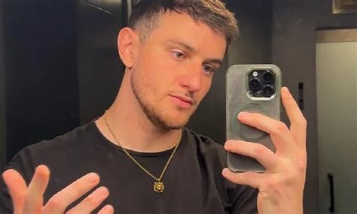 Zeph Sanders Height, Weight, Net Worth, Age, Birthday, Wikipedia, Who, Nationality, Biography